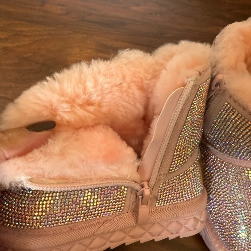 Doe A Dear Sparkly Holographic Pink Toddler Rhinestone Boots-Size 7 NWOT